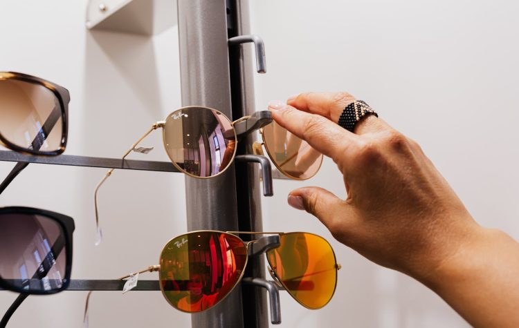 Comment anticiper la pénurie de lunettes d’éclipse solaire en août 2026 en France