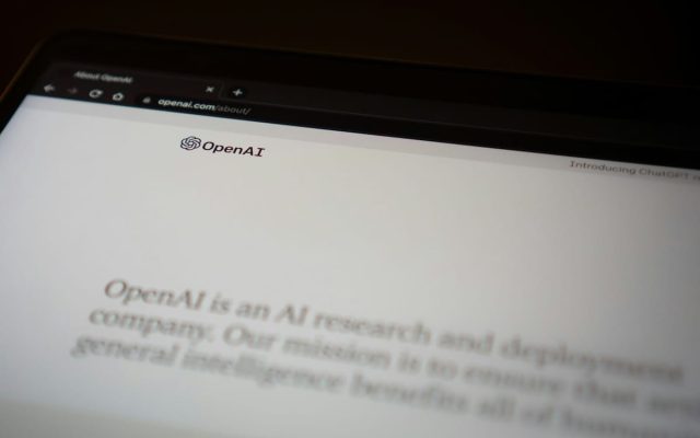Pourquoi OpenAI ne génère toujours pas de bénéfices malgré un milliard d&rsquo;utilisateurs actifs par semaine